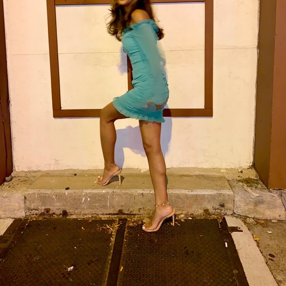 Prettylittlething green dress - Picture 3 of 4